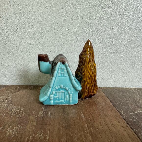 Vintage blue & Brown House & tree Salt‎ and pepper shakers Kitsch decor - Picture 1 of 8